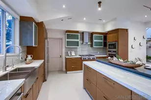 5435 Parkview Dr, La Jolla, CA 92037 - Photo 17