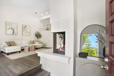  3275 Caminito Eastbluff #203, La Jolla, CA 92037 - Photo 3