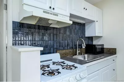  7447 Herschel, San Diego, CA 92037 - Photo 5