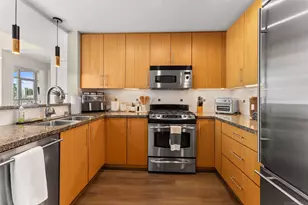 325 Seventh Ave, San Diego, CA 92101 - Photo 9