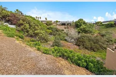  5851 Box Canyon Rd, La Jolla, CA 92037 - Photo 35