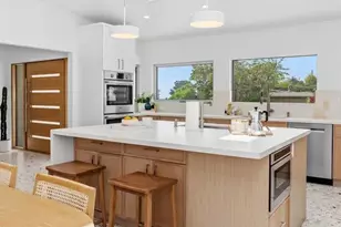 5851 Box Canyon Rd, La Jolla, CA 92037 - Photo 17