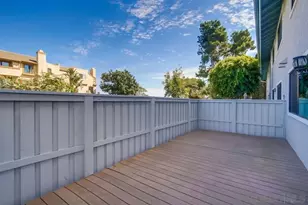 8280 Caminito Sonoma, La Jolla, CA 92037 - Photo 37