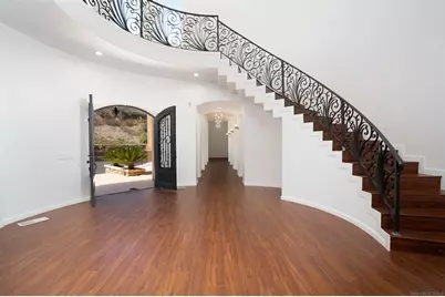  3034 Mountain View Dr, Escondido, CA 92027 - Photo 5