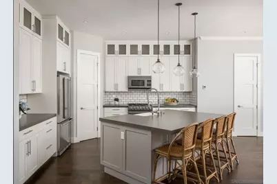  6411 Dowling Dr, La Jolla, CA 92037 - Photo 11