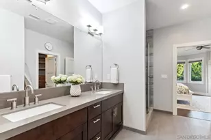 6411 Dowling Dr, La Jolla, CA 92037 - Photo 25