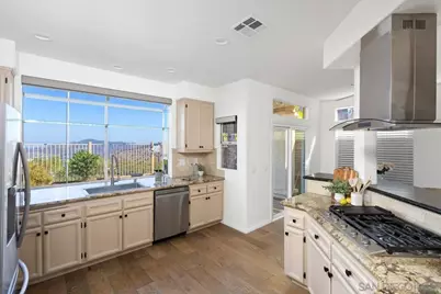  2292 Rock Crest Gln, Escondido, CA 92026 - Photo 13