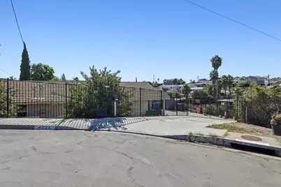  4025 C Street, San Diego, CA 92102 - Photo 5