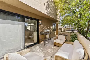 6489 Caminito Catalan, La Jolla, CA 92037 - Photo 33