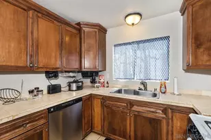 5234 Roswell, San Diego, CA 92114 - Photo 9