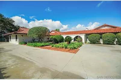  11 Country Glen Rd, Fallbrook, CA 92028 - Photo 5