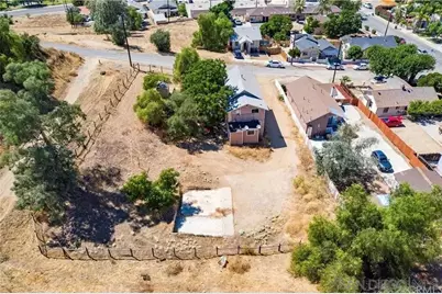  176 Olive St, Lake Elsinore, CA 92530 - Photo 5