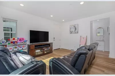  219 Canopy Trails Pl, Fallbrook, CA 92028 - Photo 17