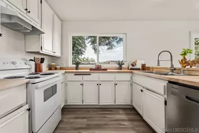  7104 Ruane St, San Diego, CA 92119 - Photo 9