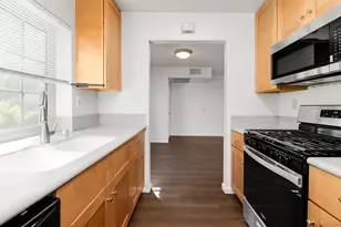 13076 Wimberly Square, San Diego, CA 92128 - Photo 9