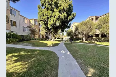  2275 Del Mar Way #306, Corona, CA 92882 - Photo 5