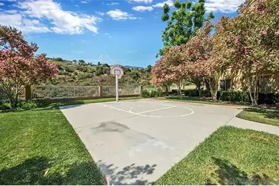  2275 Del Mar Way #306, Corona, CA 92882 - Photo 21