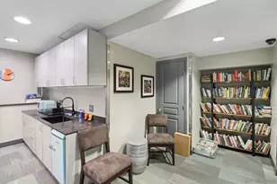 300 W Beech St, San Diego, CA 92101 - Photo 45