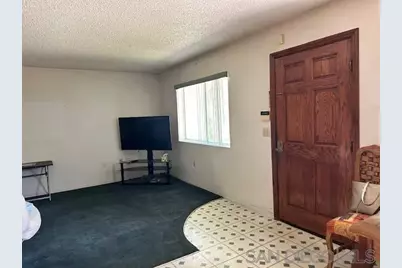  904 Salvador Guilin St, Calexico, CA 92231 - Photo 3