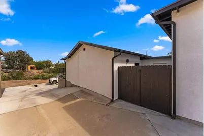  4961 E Mountain View Dr, San Diego, CA 92116 - Photo 67