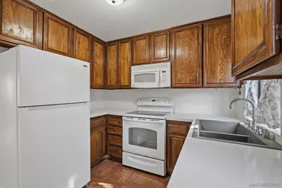  606 S Mollison Ave #A, El Cajon, CA 92020 - Photo 9