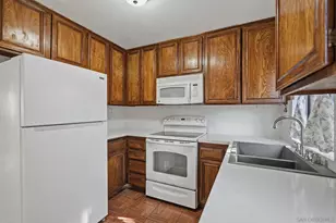 606 S Mollison Ave, El Cajon, CA 92020 - Photo 9