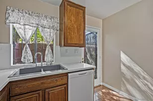 606 S Mollison Ave, El Cajon, CA 92020 - Photo 11