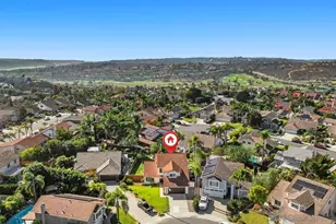 6429 La Vanco Ct, Carlsbad, CA 92009 - Photo 3