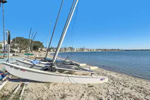 1235 Parker Pl, San Diego, CA 92109 - Photo 7