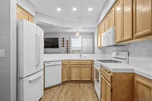 11378 Via Rancho San Diego, El Cajon, CA 92019 - Photo 9