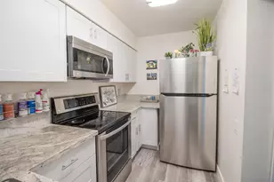 1337 Camanito Galbadon, San Diego, CA 92108 - Photo 9