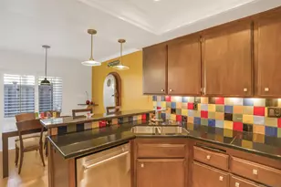 220 Lemon Grove, Irvine, CA 92618 - Photo 5