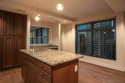 645 Front St #2102, San Diego, CA 92101 - Photo 17