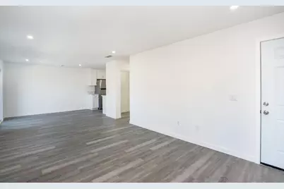  956 S 45th St, San Diego, CA 92113 - Photo 9