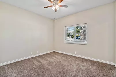  401 S Vine St, Escondido, CA 92025 - Photo 25