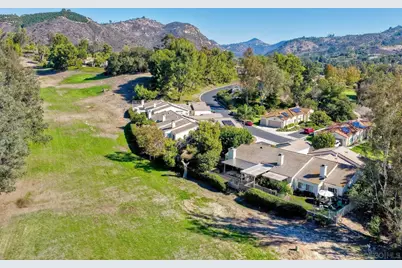 29414 Circle R Greens Drive, Escondido, CA 92026 - Photo 3