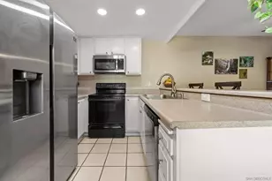 7821 Tommy Dr, San Diego, CA 92119 - Photo 13