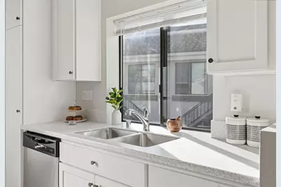  8485 Westmore Rd #APT 40, San Diego, CA 92126 - Photo 9