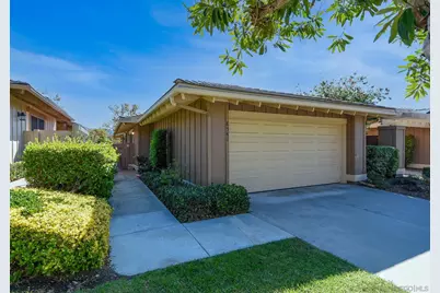  8541 Circle R Course, Escondido, CA 92026 - Photo 5