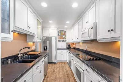  1064 Isabella Ave, Coronado, CA 92118 - Photo 13