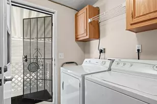 6460 Convoy Ct, San Diego, CA 92117 - Photo 21