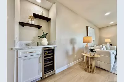  370 Rosecrans St #302, San Diego, CA 92106 - Photo 13