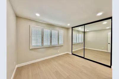  370 Rosecrans St #302, San Diego, CA 92106 - Photo 25