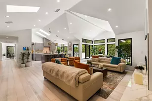 6887 Avenida Andorra, La Jolla, CA 92037 - Photo 27