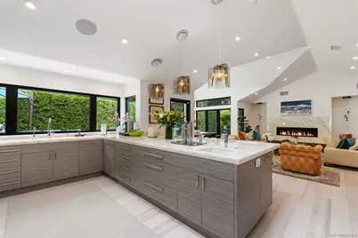  6887 Avenida Andorra, La Jolla, CA 92037 - Photo 17