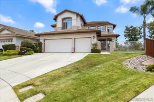 2090 Grand View Glen, Escondido, CA 92026 - Photo 3