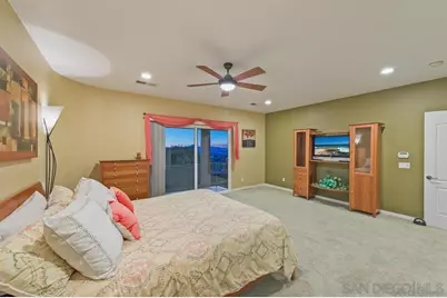  836 Camelot Pkwy, El Cajon, CA 92019 - Photo 29