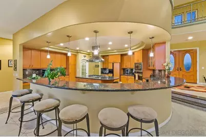  836 Camelot Pkwy, El Cajon, CA 92019 - Photo 21