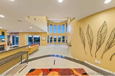  836 Camelot Pkwy, El Cajon, CA 92019 - Photo 15