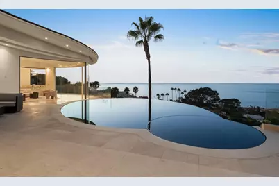  7455 Hillside Dr, La Jolla, CA 92037 - Photo 17